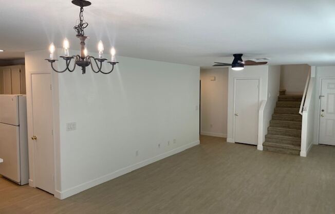 Great 4 BD Summerlin Willows Home- DOWNSTAIRS BEDROOM AND BATH!!! Within Walking Distance to NEW Whole Foods. a MUST SEE!