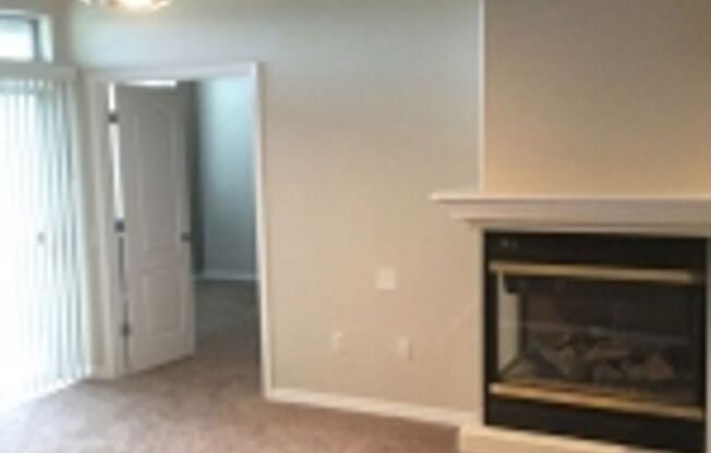 2 beds, 2 baths, $2,000, Unit # 257