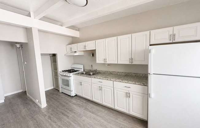 1 bed, 1 bath, $849, Unit 420-07