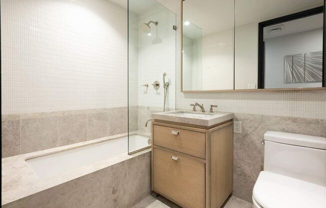 2 beds, 2 baths, 1,287 sqft, $9,500, Unit 5L