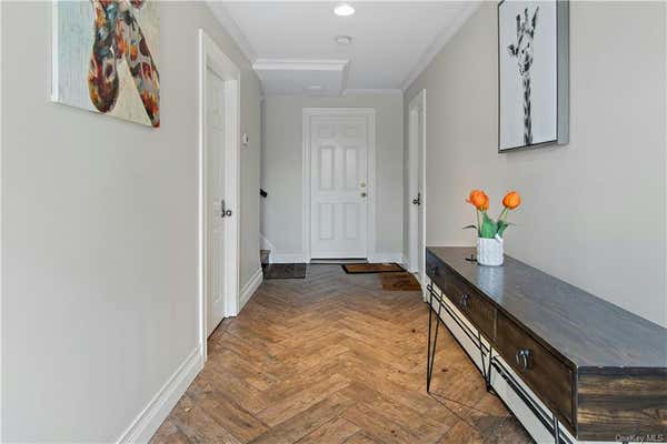 2 beds, 1 bath, 3,748 sqft, $3,100, Unit 3