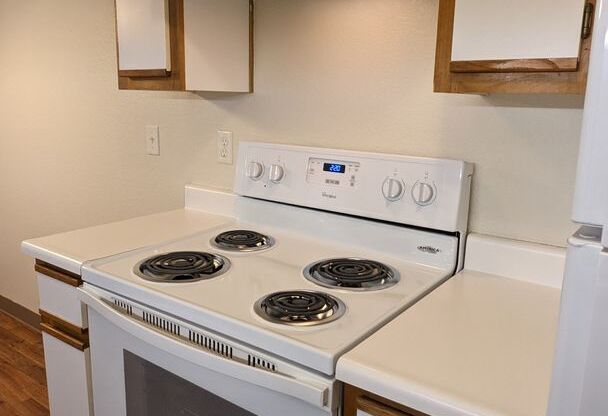 1 bed, 1 bath, 650 sqft, $1,225, Unit 4048