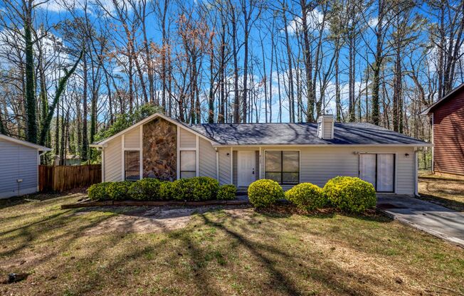 SPRING SPECIAL!! $500 OFF ONE MONTHS RENT
