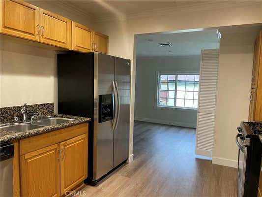 3 beds, 2 baths, 1,517 sqft, $4,400