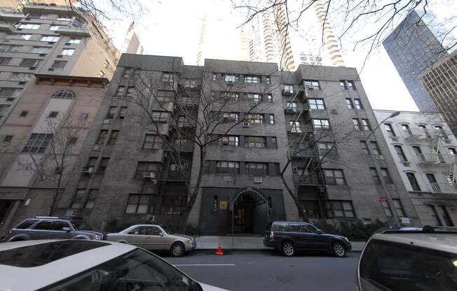 2 beds, 1 bath, $5,495, Unit #5E
