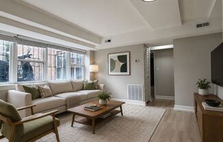 6015-23 N. Fairfield