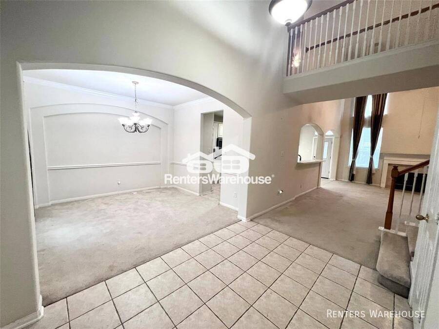 5707 WINDY KNL LN