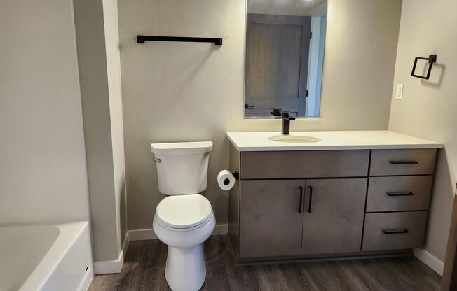 2 beds, 2 baths, 1,028 sqft, $1,675, Unit 314