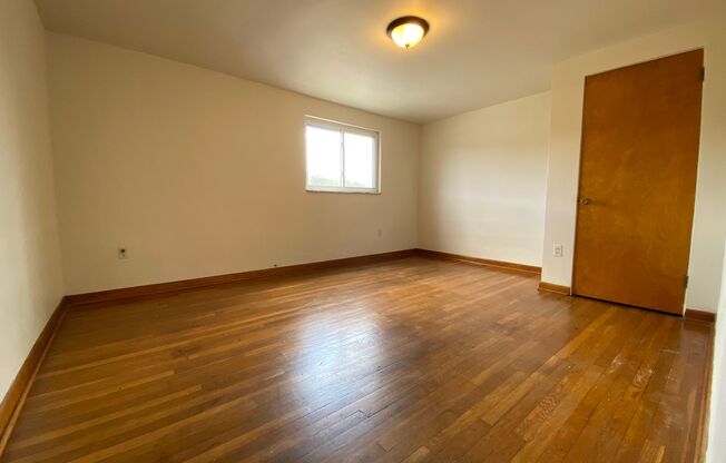 Cozy Two Bedroom Townhome with Central AC & Off-Street Parking! Call Today to Schedule a Tour!