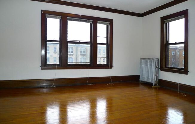 1 bed, 1 bath, 410 sqft, $935, Unit 10 - 302