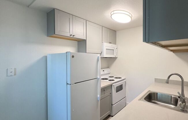 1 bed, 1 bath, 595 sqft, $1,625, Unit 707-5