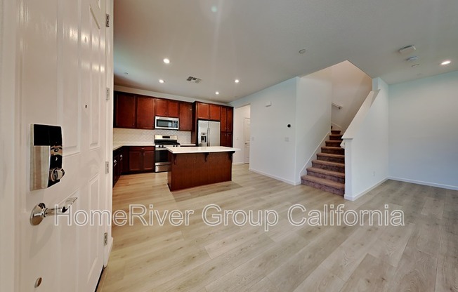 1169 KNOX WAY