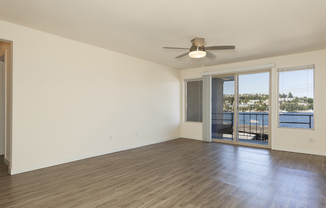 2 beds, 2 baths, 930 sqft, $3,845, Unit 406