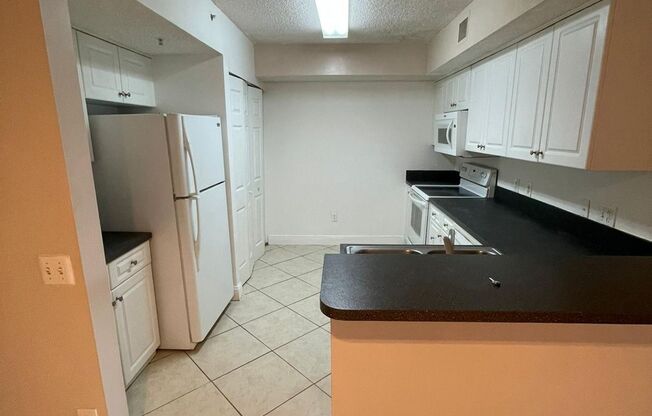 2 Bedroom Condo in Pembroke Pines