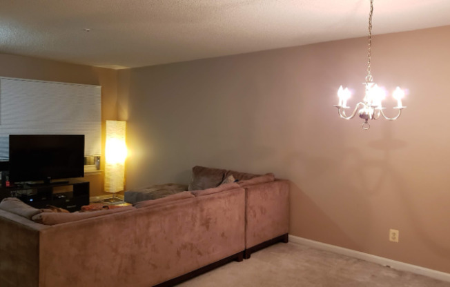 2446 Golders Green Ct