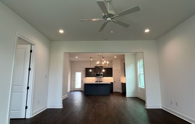 Beautiful new construction in Watson!