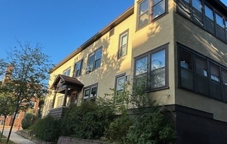 2005 Garfield Ave South 4