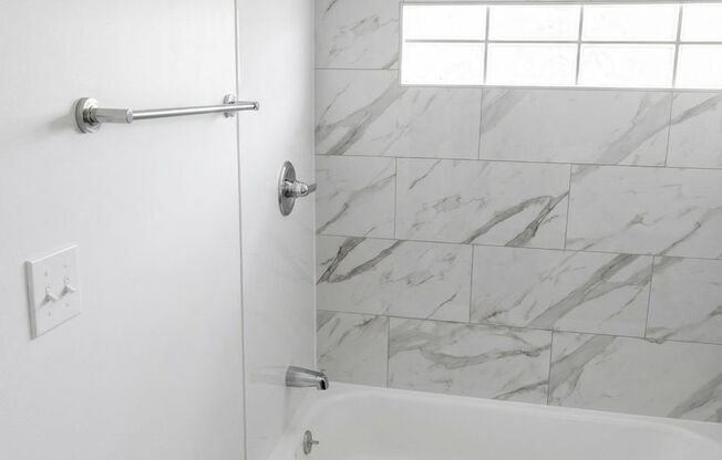 Three Bedroom One Bathroom Ready For ASAP Move In