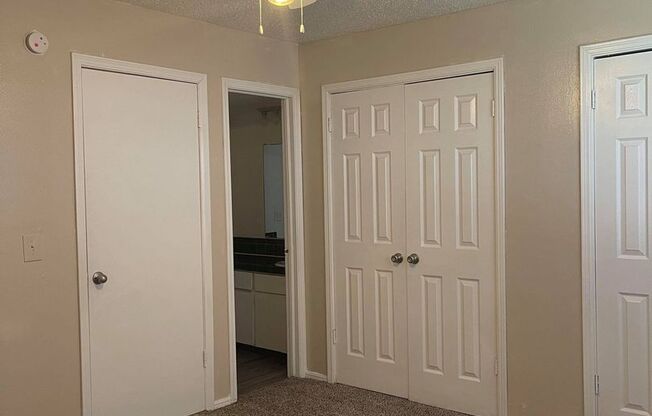2 beds, 1.5 baths, 950 sqft, $950, Unit 900-3