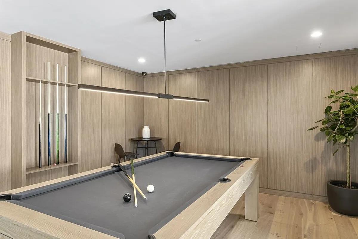 1 bed, 1 bath, $4,400, Unit 1-G