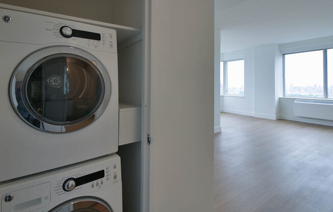 1 bed, 1 bath, 941 sqft, $6,057, Unit 39B