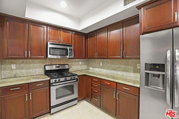 1212 MCCLELLAN DR