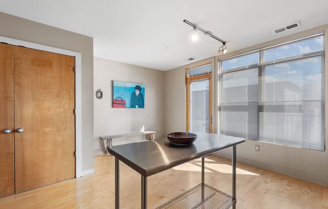 Luxury Furnished Loft on Broadway