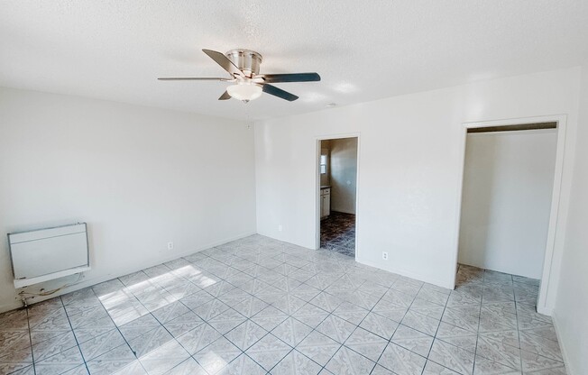 Studio, 1 bath, 300 sqft, $1,425, Unit #2431