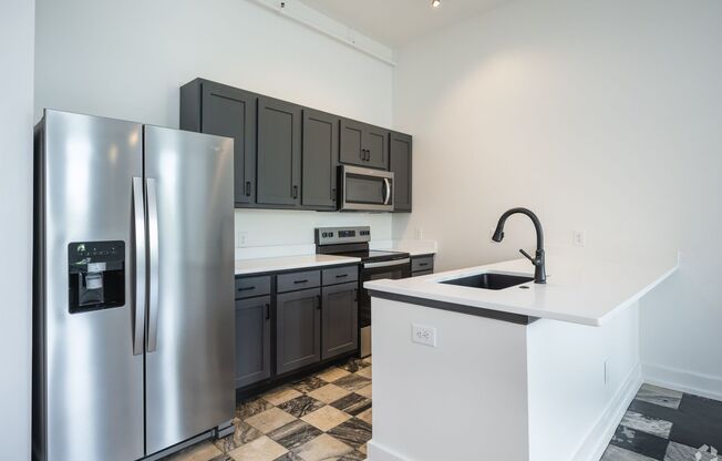 1 bed, 1 bath, 1,100 sqft, $1,595