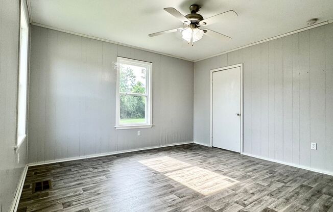 Comfortable Charm on Stumberg Lane – 3 Bed, 2 Bath Home in Prime Location!
