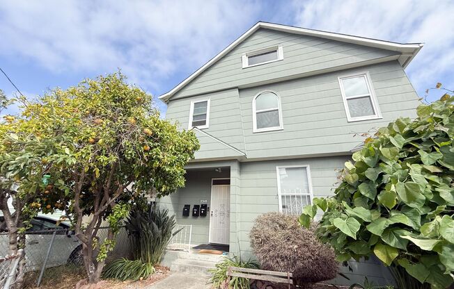 2308-2310 26th Ave.