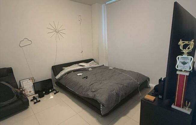3 beds, 2.5 baths, 1,339 sqft, $3,900, Unit 3-616