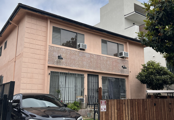 5743 LA MIRADA AVE