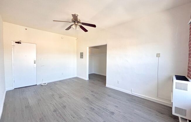 Studio, 1 bath, 450 sqft, $1,450, Unit 306