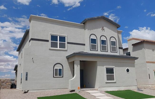 BEAUTIFUL 5 BEDROOM, 4 BATHROOM HOME! WELCOME HOME !