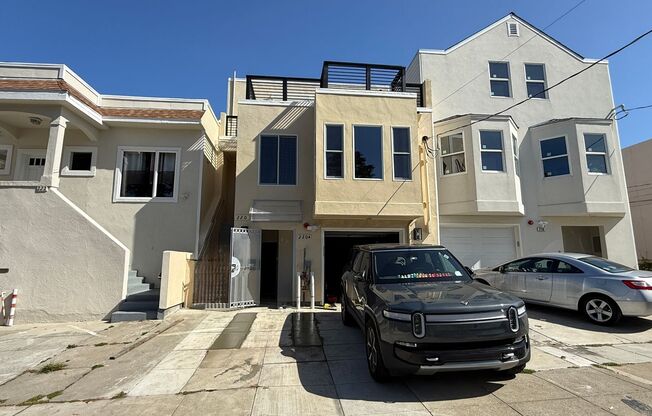 220 - 220A Sadowa St