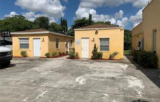 1471 NW 54 ST