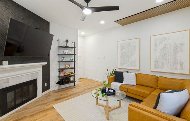 Modern & Stylish Loft Style 2 Bedroom Condo in Oaklawn!