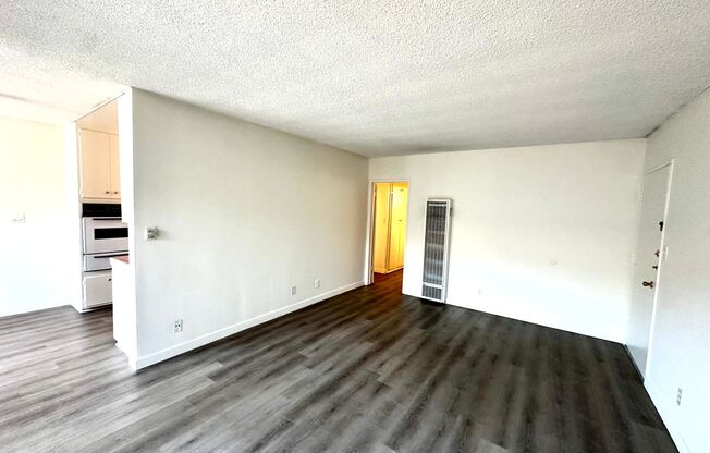 119 - 121 N Hillcrest Blvd
