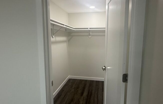 1 bed, 1 bath, 706 sqft, $2,400, Unit Casa Antigua-1215-18