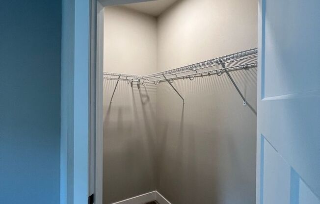 2 beds, 2 baths, 923 sqft, $1,550