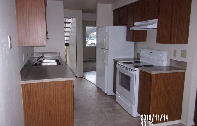 1 bed, 1 bath, 650 sqft, $1,100, Unit 58