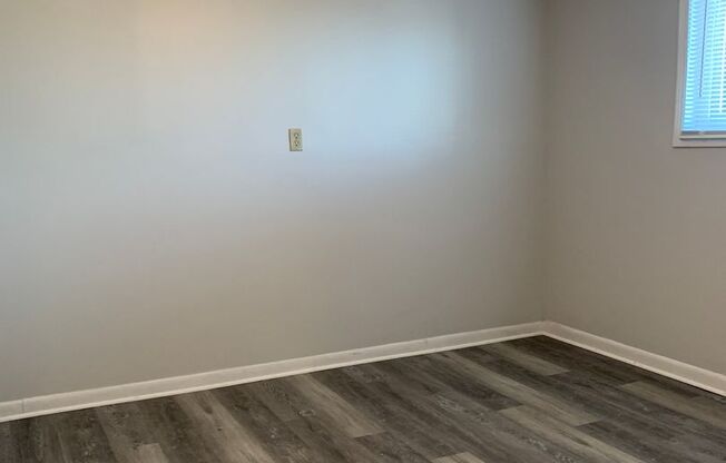 2 beds, 1 bath, 700 sqft, $875, Unit 9131