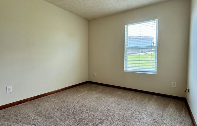 3 beds, 2.5 baths, 1,960 sqft, $1,950, Unit 317SMA3