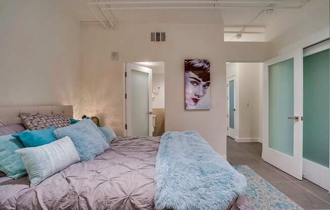 1 bed, 1 bath, 655 sqft, $1,800, Unit M06