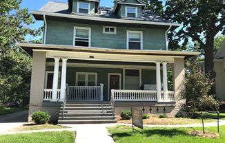 2931 Cottage Grove