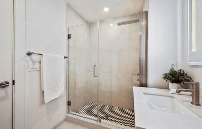 1 bed, 1 bath, $1,275, Unit 412