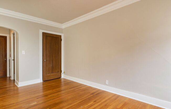 Studio, 1 bath, 282 sqft, $1,225, Unit Mayfair - 37