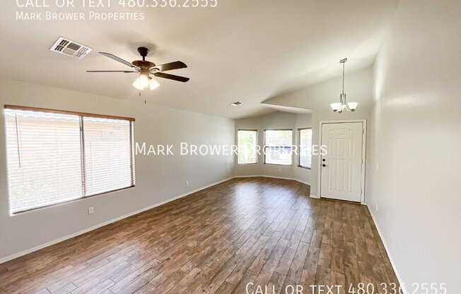 270 W DANA DR