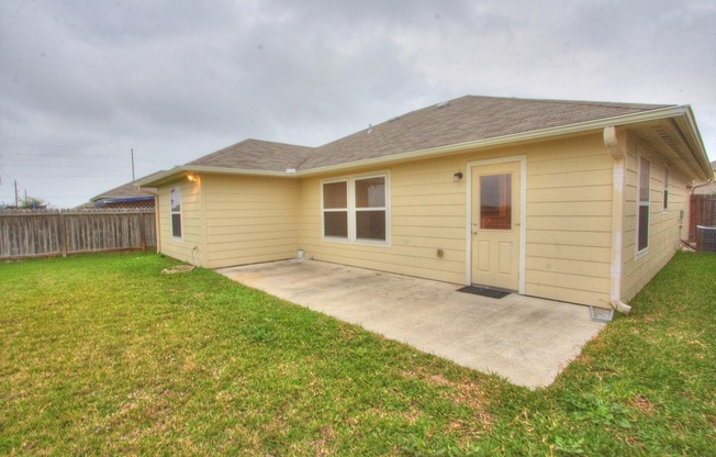 3 beds, 2 baths, $1,850